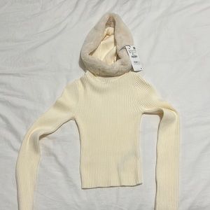 Zara cream top with furry hood